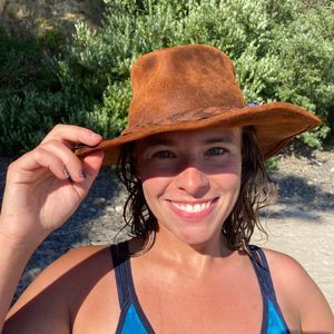 Meet your Posher, Olivia